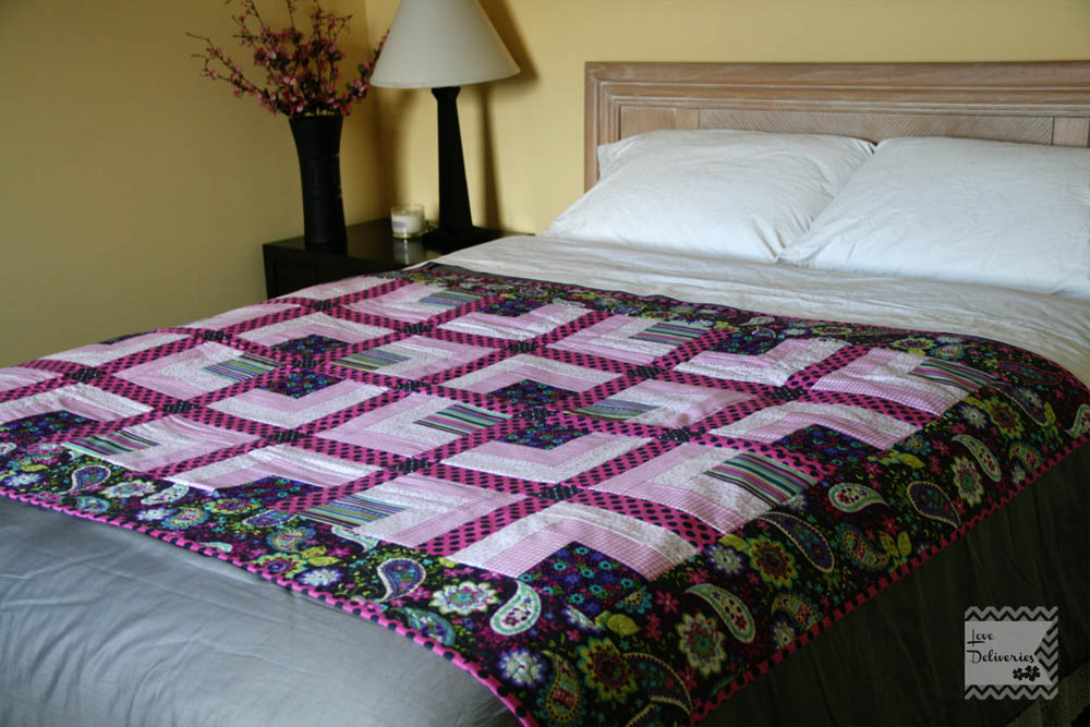 Love Deliveres: Pink and Grey Throw Quilt