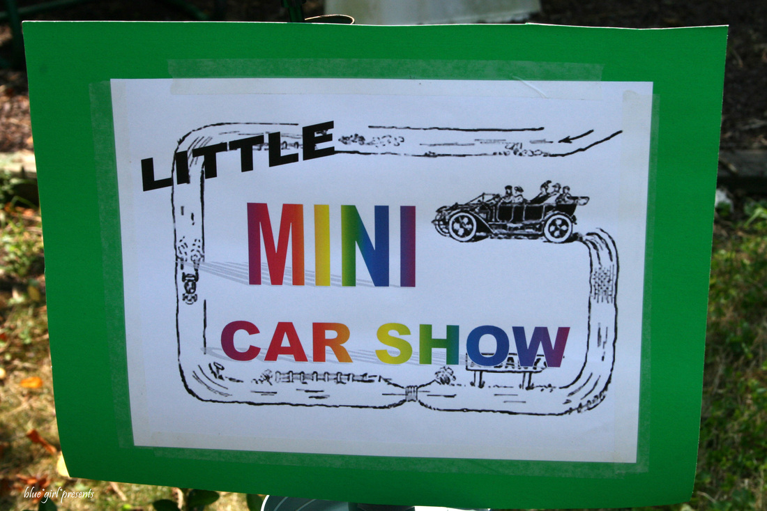 blue girl presents: madge and tom's mini car show
